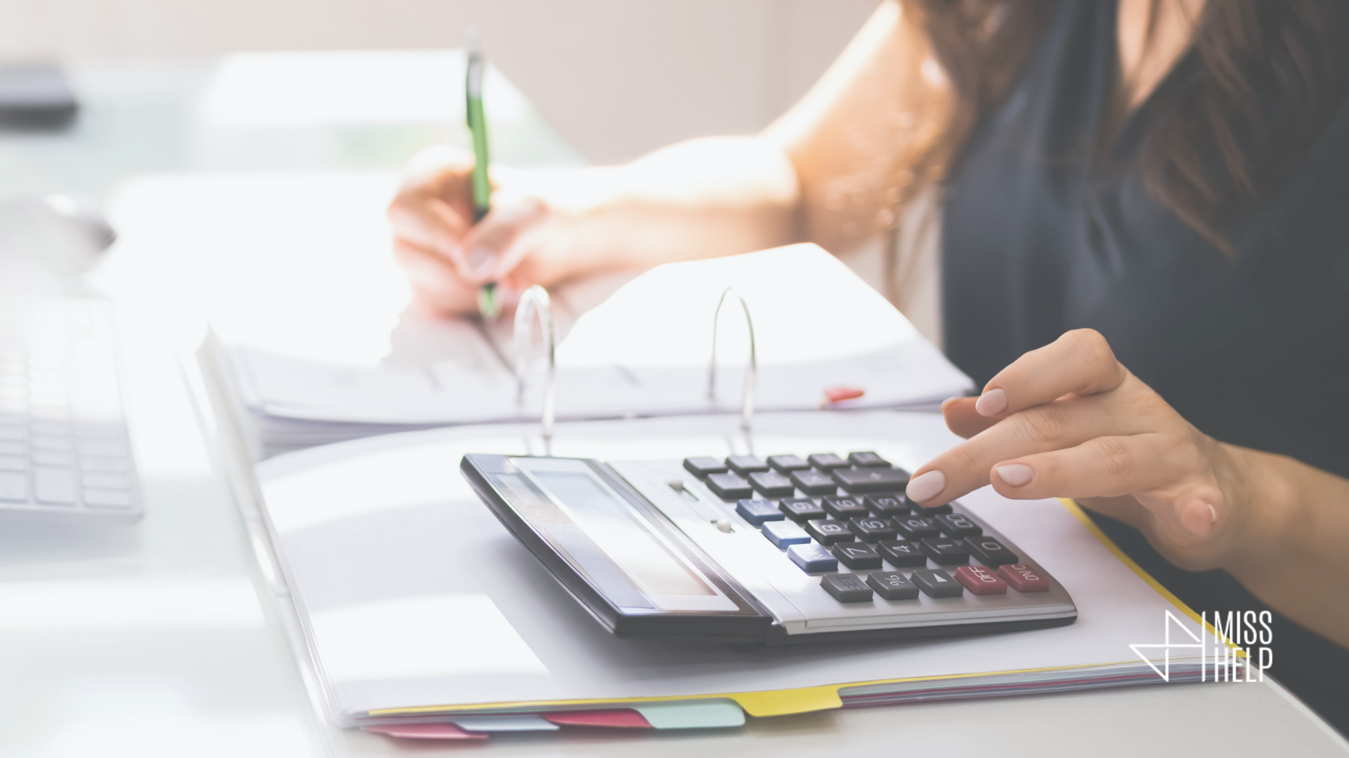 menos impuestos administrativos en el ultimo trimestre